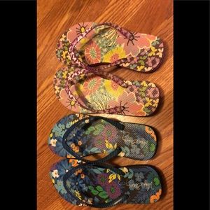Vera Bradley flip flops size 7-8. Worn 2x.